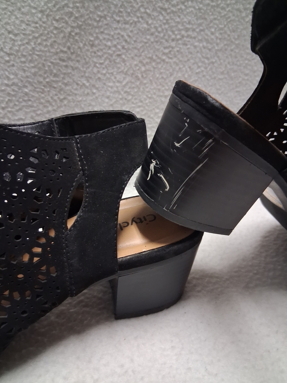 City Classic Field Women’s Black Perforated Slingback Heel Sandal - Picture 2 of 3